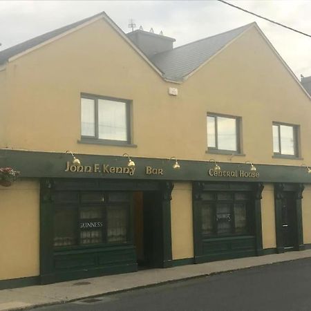 Central House Shillelagh Екстер'єр фото